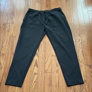 Lululemon Discipline Pants Men’s Sz Approx Large Black Drawstring Tapered Luon